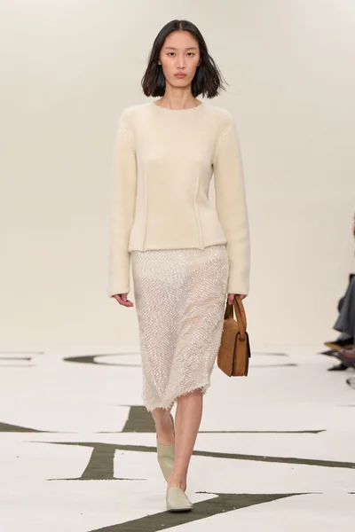 Look 45